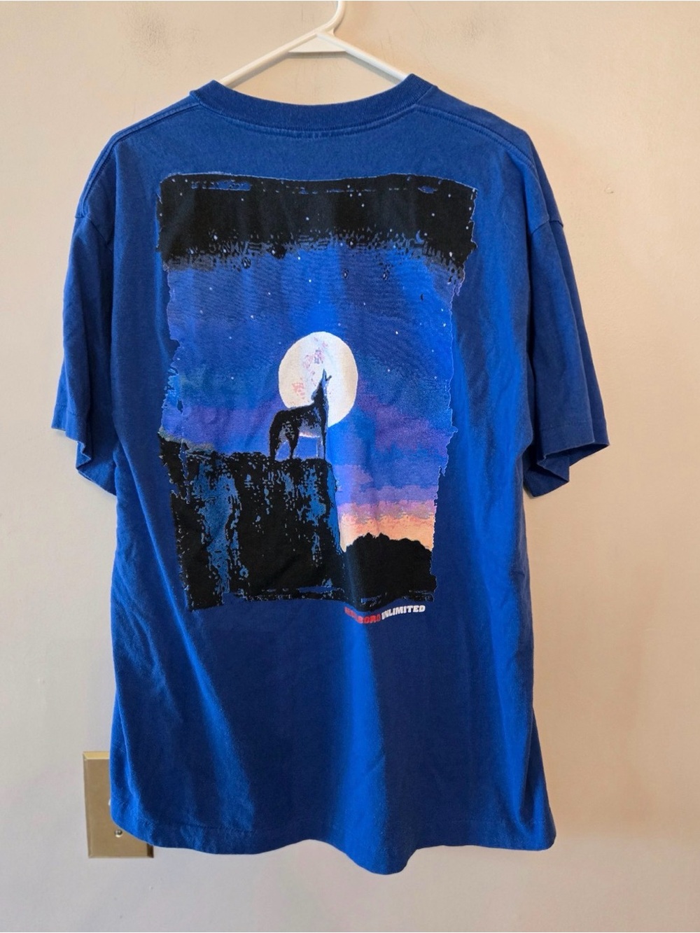 Vintage 90s Marlboro Unlimited Wolf Pocket Blue T-shirt Sz XL